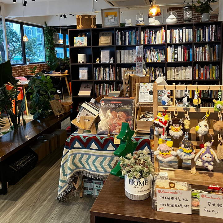 the best coffee shops and cafes across hong kong: H.... & The Corner, The Happy Corner interior in Wan Chai