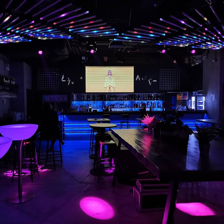 Best LGBTQ+ Bars & Clubs In Hong Kong Where To Celebrate Pride Month gay bars Hong Kong, gay club, lgbtq+ bars: Vibranium