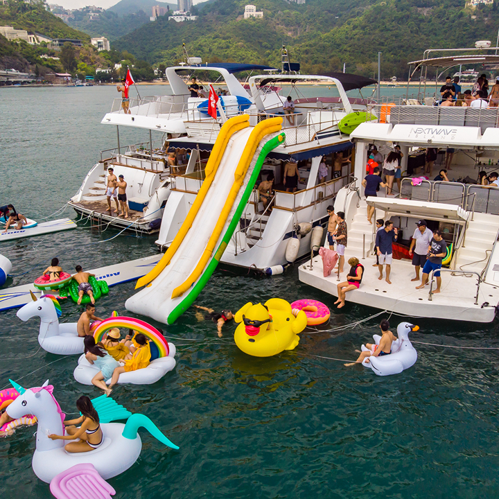 hong kong best junk boat compaies; Yacht Holimood for private yacht parties and experiences