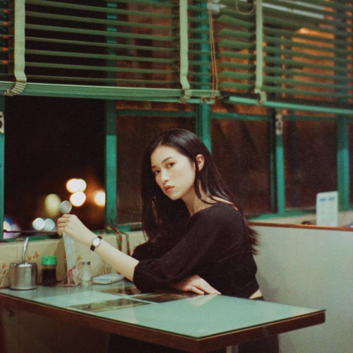 model in cha chaan teng hong kong portrait photography best photographers hong kong