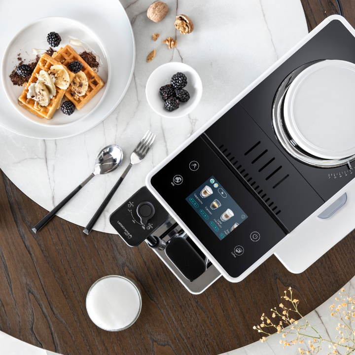 De’Longhi Debuts Vinyl & Coffee Lounge Pop-Up at K11 Art Mall