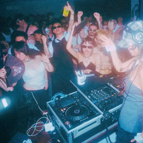 hong kong clubbing dancing where to club hk lan kwai fong lkf