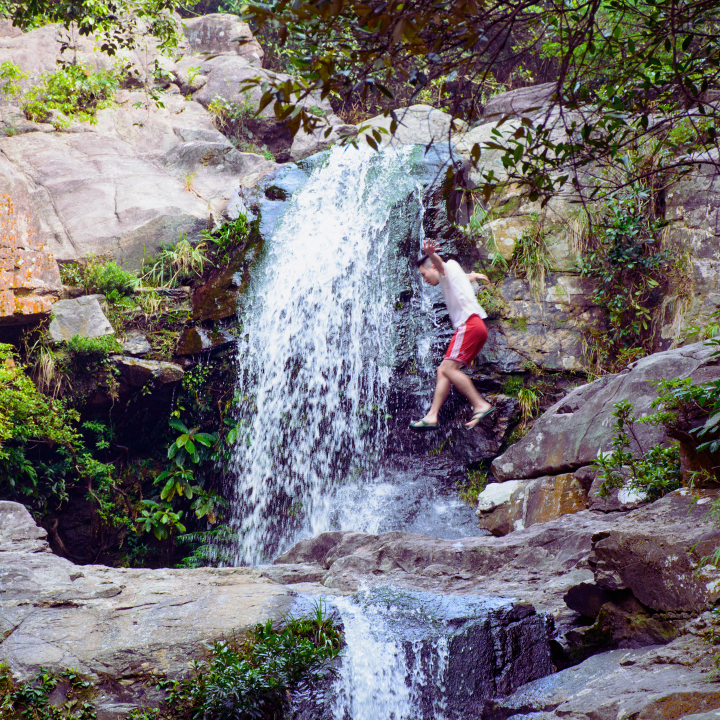 Hidden gem waterfall and rock pool in Hong Kong, Ping Nam Stream! 